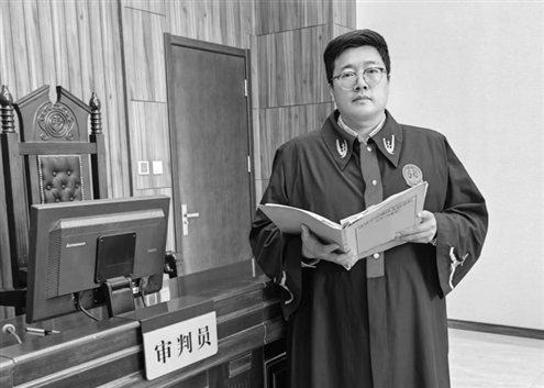 济南市历城区人民法院遥墙法庭庭长仪挺通讯员王站辉摄